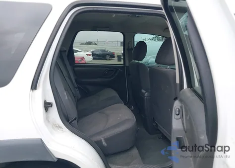 2006 Mazda Tribute I из США, поврежденный, VIN 4F2YZ02Z76KM32201